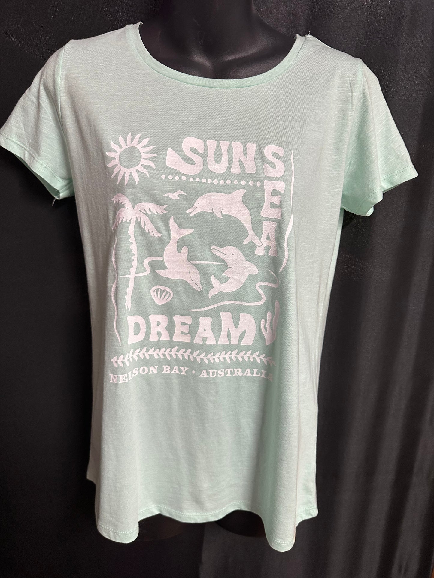 T-Shirt Women's Dolphin Dream - Spearmint