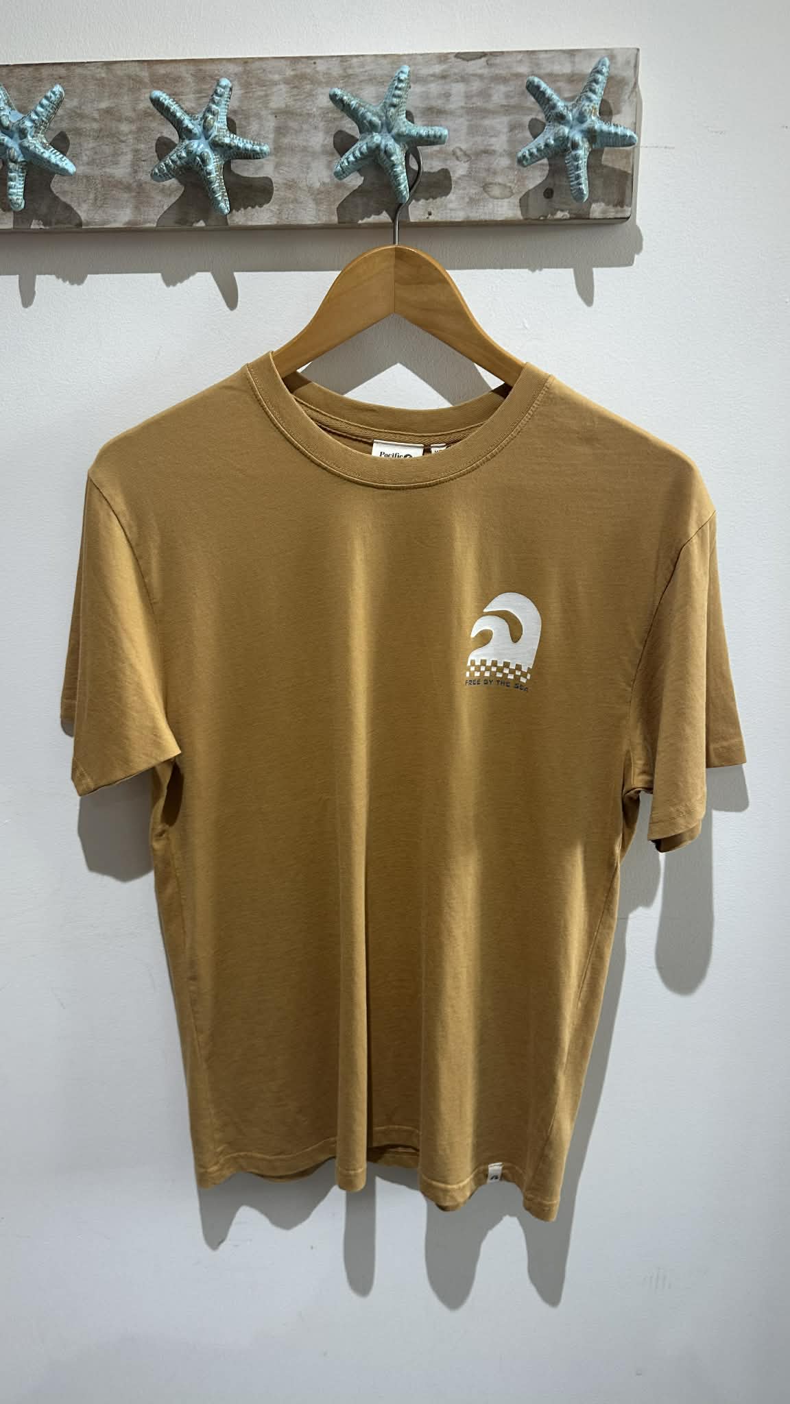 T-Shirt Men's Adventurer - Amber - Treasure Trove Online