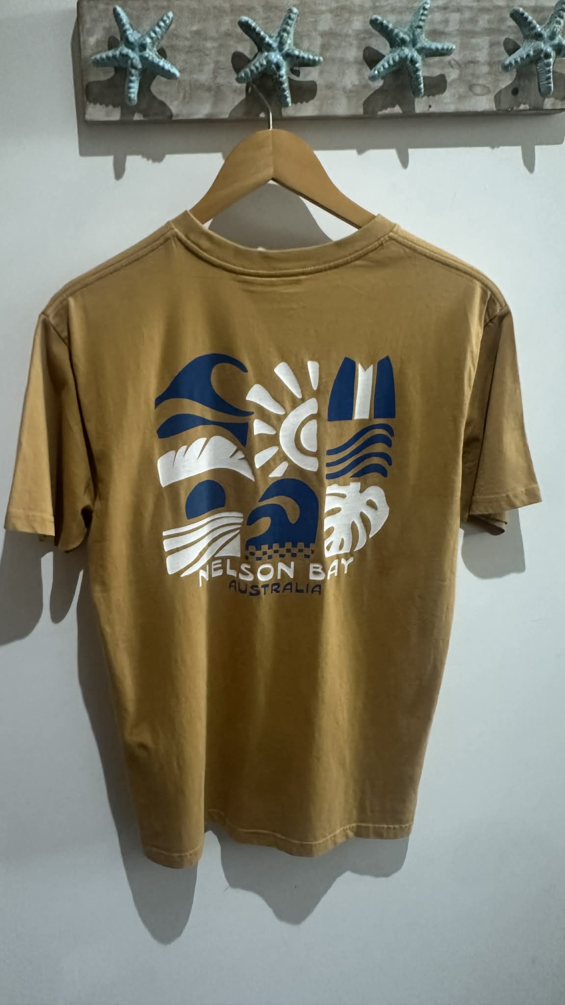 T-Shirt Men's Adventurer - Amber - Treasure Trove Online